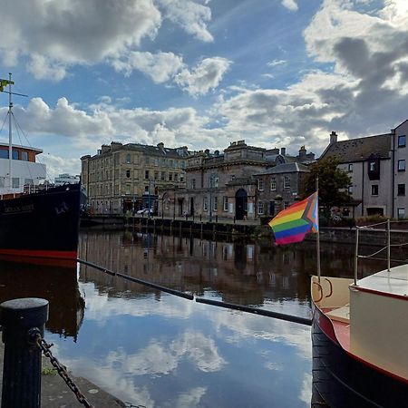 Lovely Ground Floor Apartment In Great Location At The Shore, Edinburgh Buitenkant foto