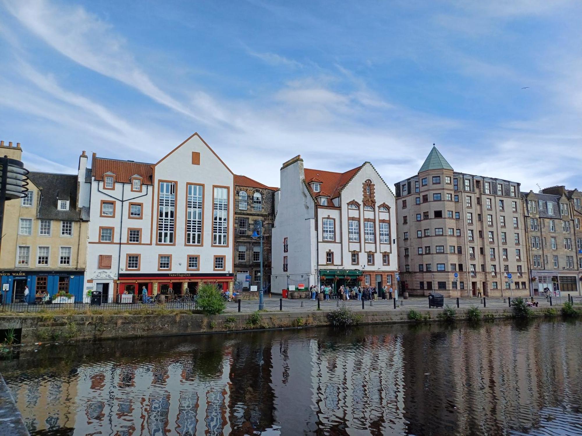 Lovely Ground Floor Apartment In Great Location At The Shore, Edinburgh Buitenkant foto