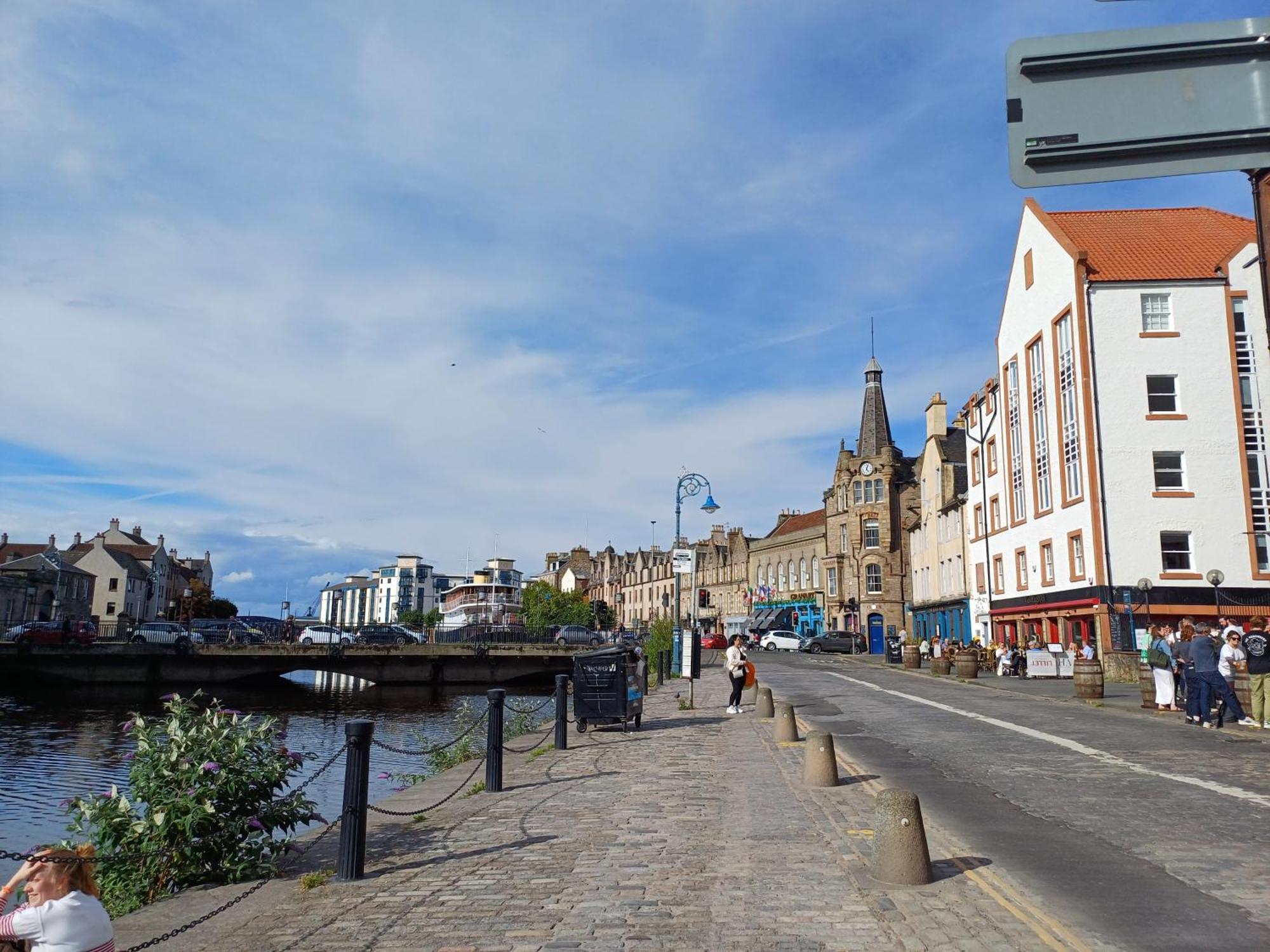 Lovely Ground Floor Apartment In Great Location At The Shore, Edinburgh Buitenkant foto